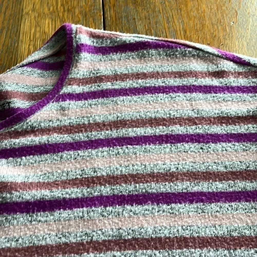 Torrid Super Soft Plush gray w/purple lt pink and lt brown stripes size 00
